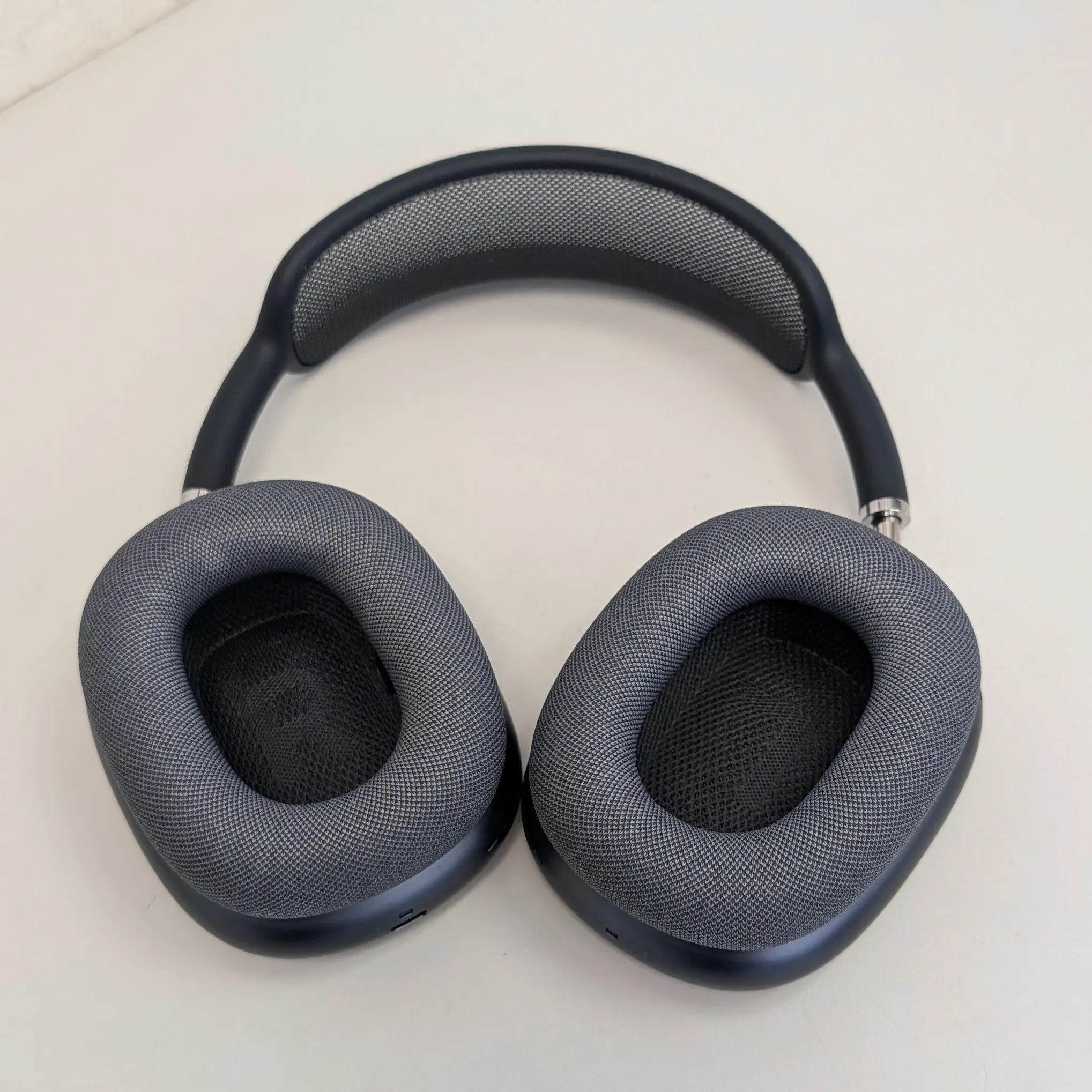 Genuine Apple AirPods Max 2nd Gen Type C A3184 Midnight +Smart